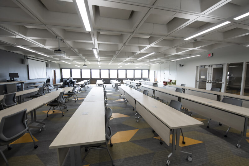 Large colloquium room, where events and classes are held