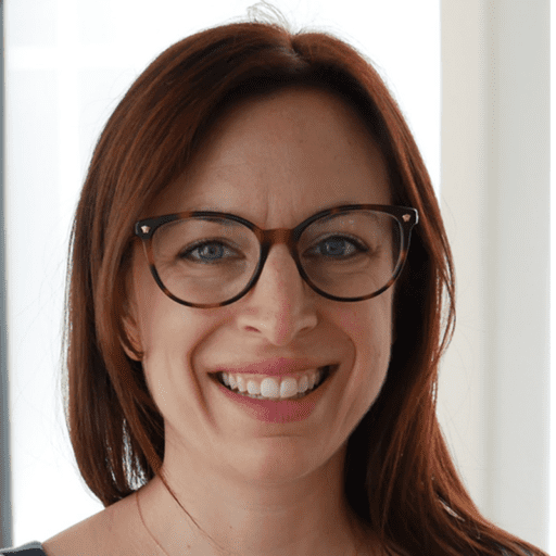 Johanna Higgins headshot photo