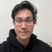 Dustin Tu headshot